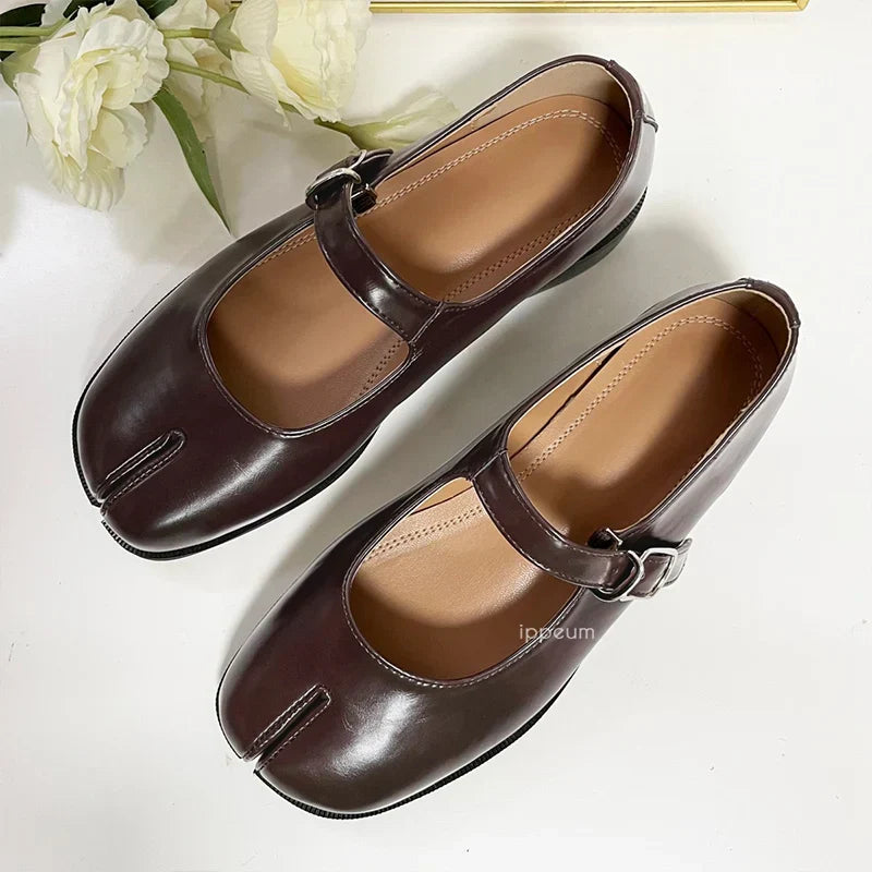 Ballerines Mary Jane pour femmes cuir à bout fendu confort minimaliste