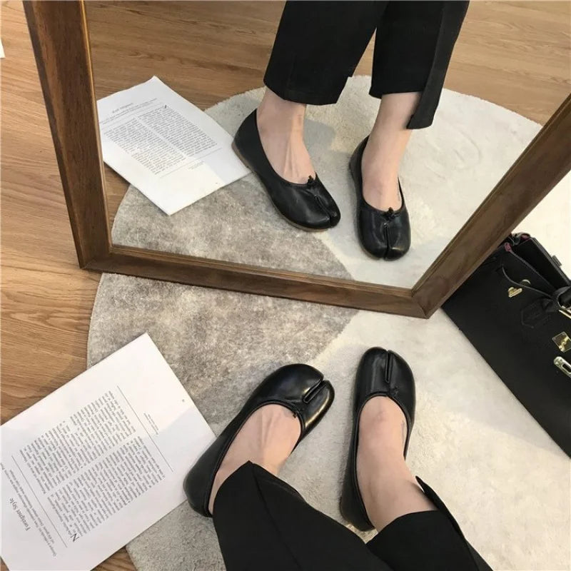Ballerines Tabi pour femmes | Orteils séparés, cuir doux, chaussures plates brillantes