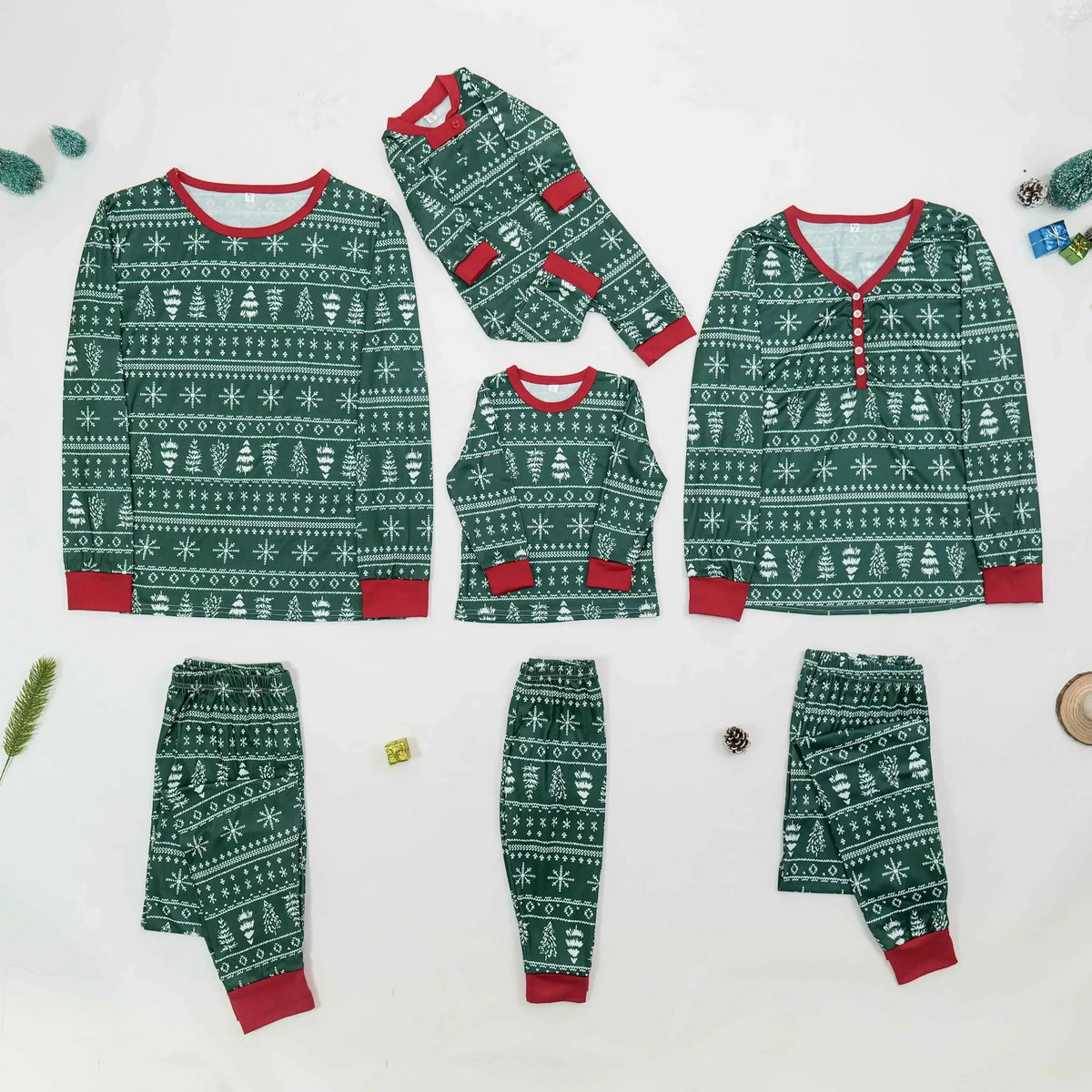 Pyjama Noël famille 2 pièces imprimé all over maman papa enfant bébé