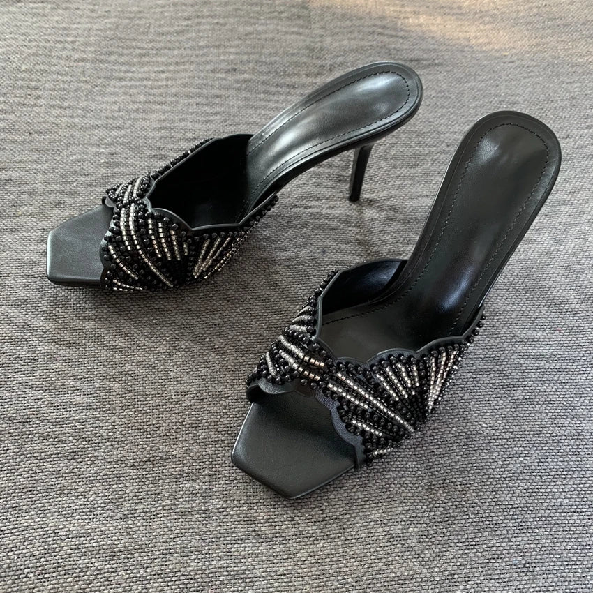 Schwarz / 40 EU | 9 US | 8 UK