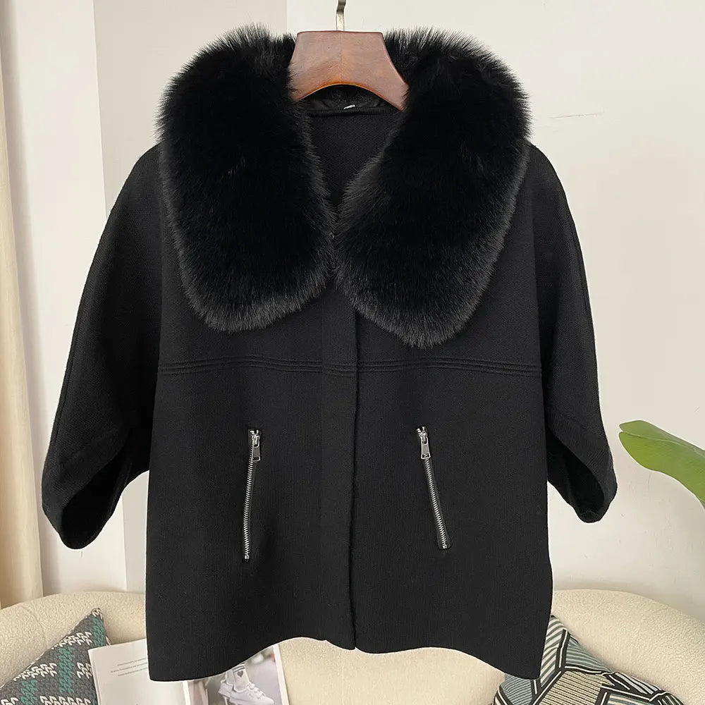 Cardigan femme tricot court col fourrure synthétique manches trois quarts