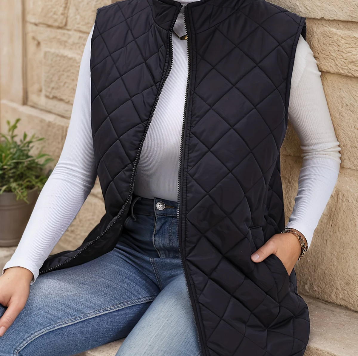 Gilet matelassé sans manches femme zippé avec poches latérales et col montant