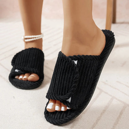 Pantoufles femme talon plat | Cordon ouvert, légères, antidérapantes