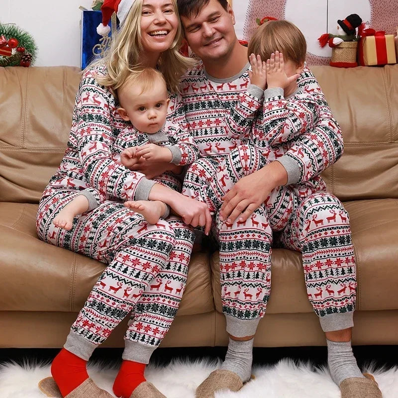 Pyjama Noel famille assorti 2 pièces imprimé Noël allover adultes enfants bébé