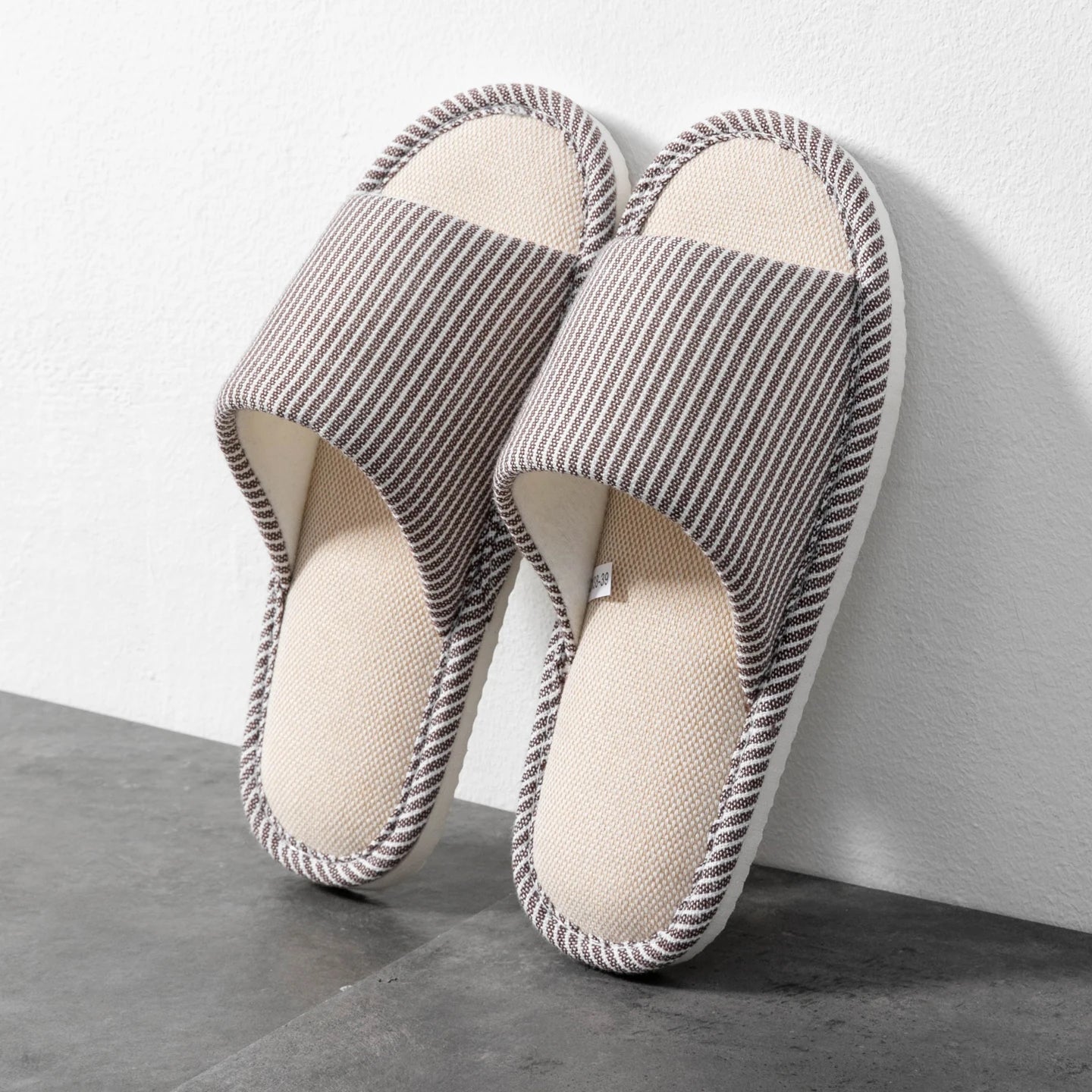Café / 45 EU | 10.5 UK | 11 US