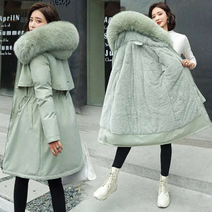 Doudoune longue femme capuche fourrure avec col fourrure et fermeture zippée