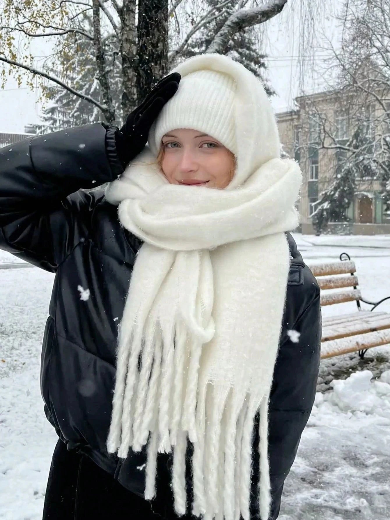 Écharpe cachemire femme hiver douce avec franges couleur unie