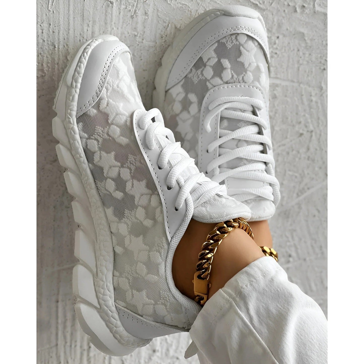 Chaussures femme à lacets bout fermé coloris blanc