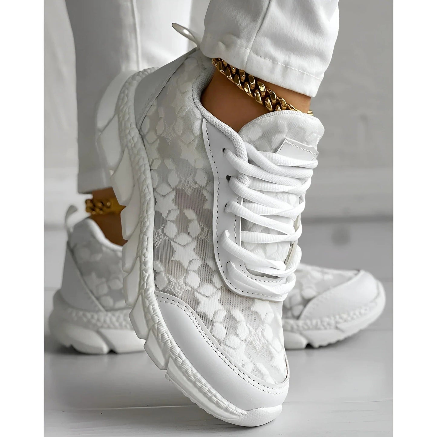 Chaussures femme à lacets bout fermé coloris blanc