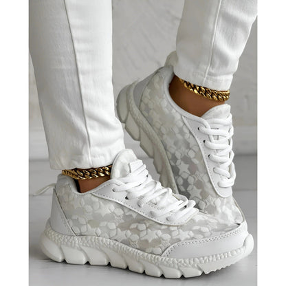 Chaussures femme à lacets bout fermé coloris blanc