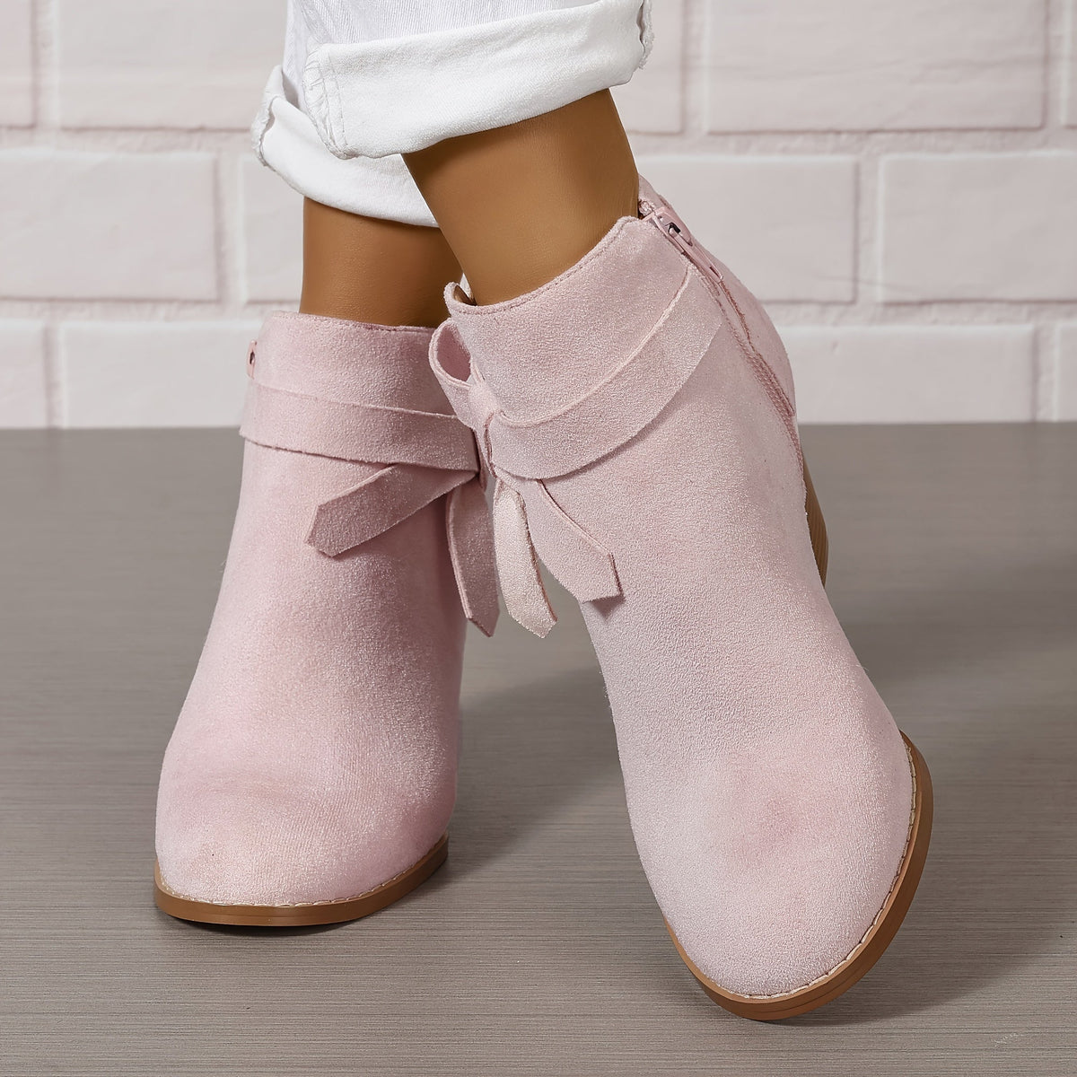 Bottines femme talon bloc bout pointu avec nœud décoratif et zip latéral