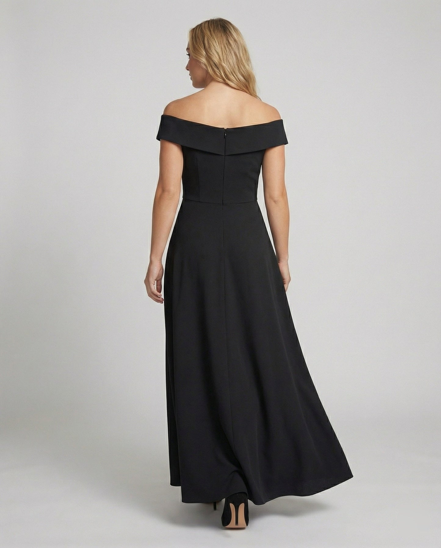 Robe de Soirée Longue | Épaules Dénudées, Coupe Élégante | Style Cérémonie