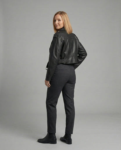 Veste en cuir souple femme | Noir, coupe ajustée, ceinture