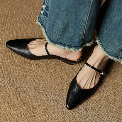 Chaussures Mary Jane pour femmes | Bout pointu, Cuir, Semelle plate