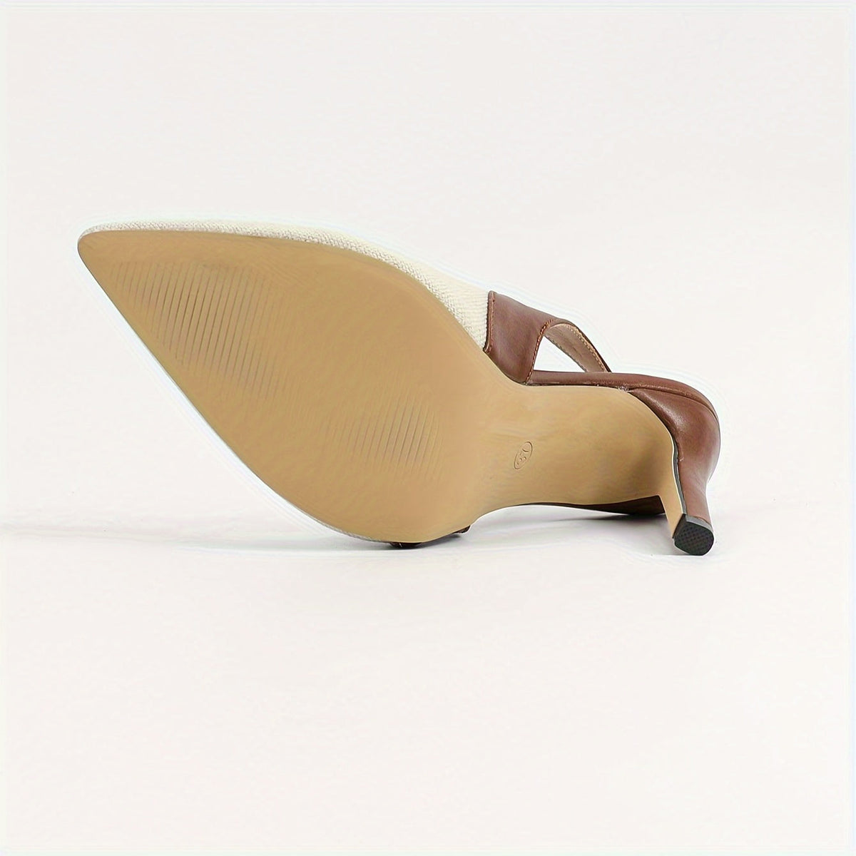 Escarpins slingback talon bloc bout pointu femme détail contrasté