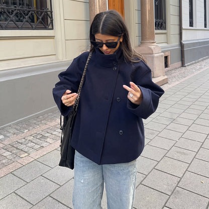 Veste femme oversize col montant boutonnée coupe boxy épaules tombantes