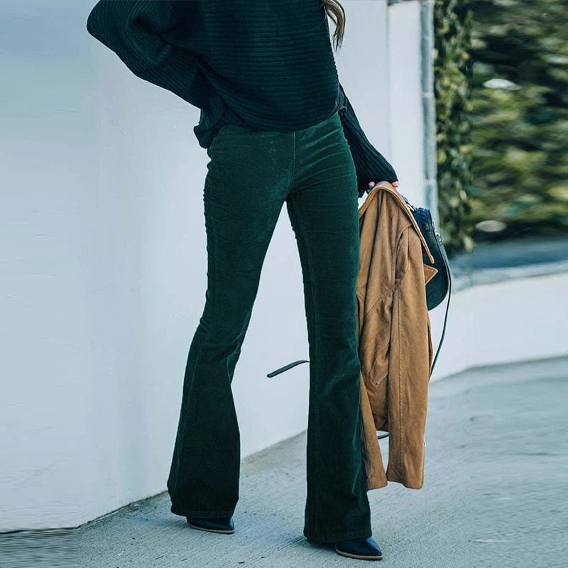Pantalon velours femme large stretch avec taille élastique et coupe droite