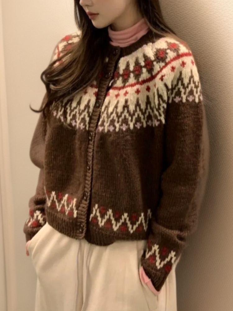 Pull femme tricoté vintage motif nordique color block islandais