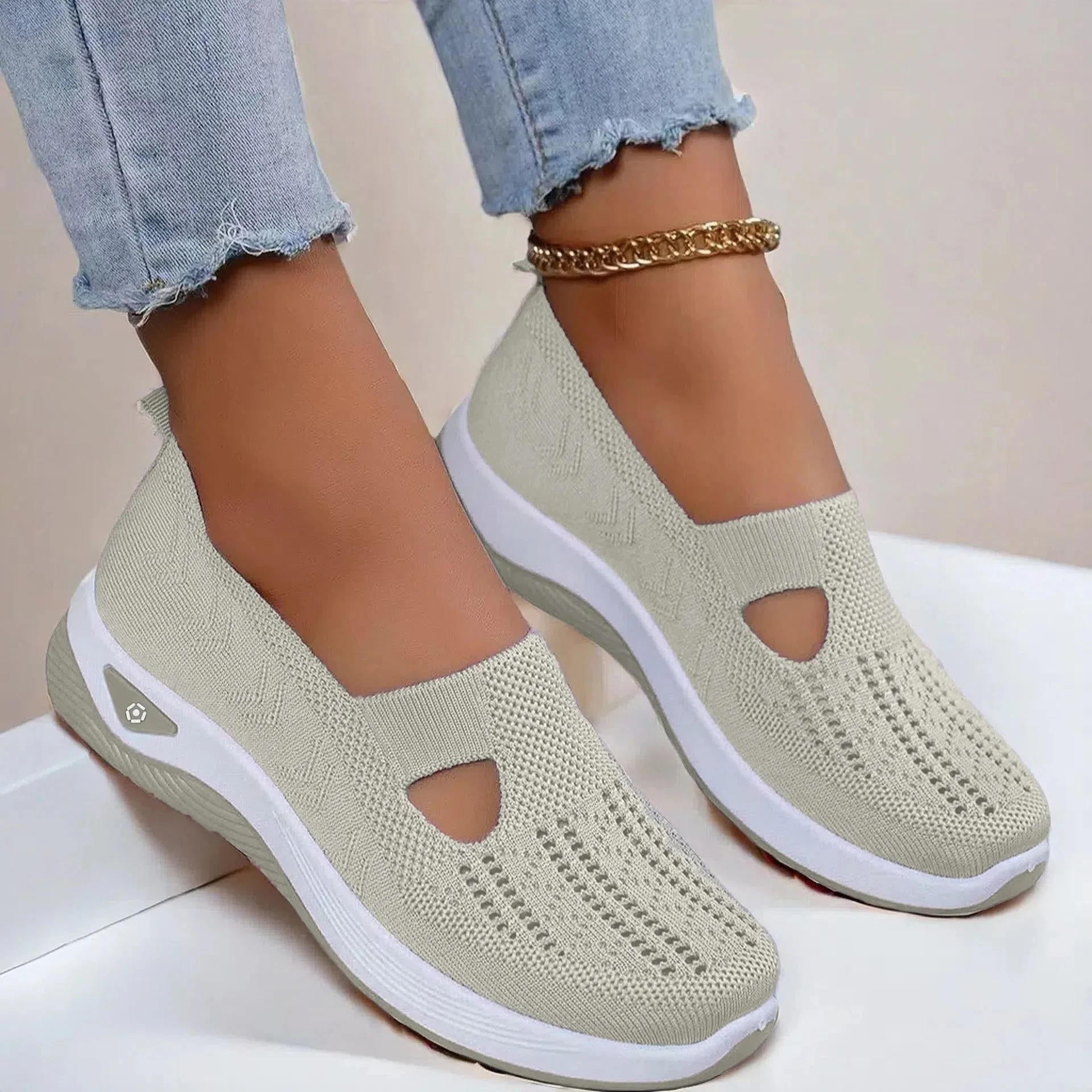 Beige / 41 EU | 7.5 UK | 10 US