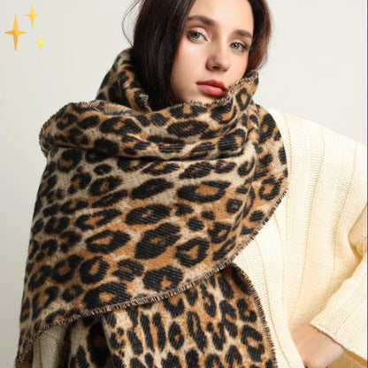 Écharpe tricotée femme motif léopard hiver douce et chaude