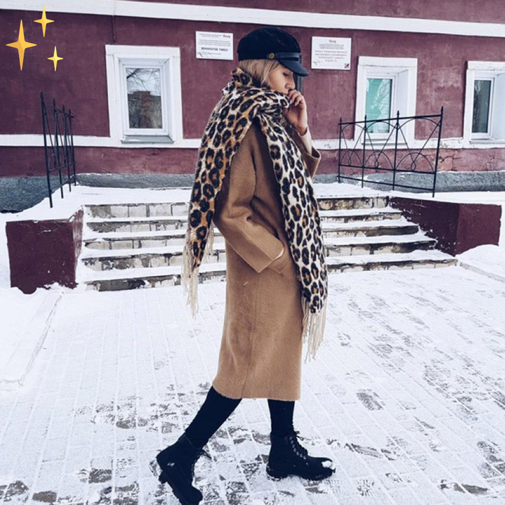 Écharpe tricotée femme motif léopard hiver douce et chaude