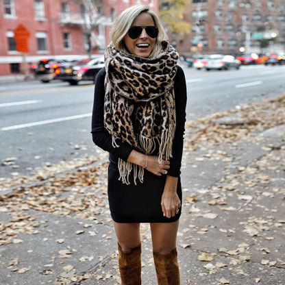 Écharpe tricotée femme motif léopard hiver douce et chaude