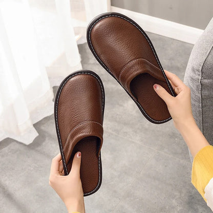 Chaussons femme slip-on design ergonomique semelle stable confort quotidien