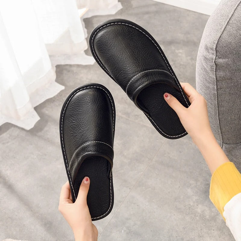 Chaussons femme slip-on design ergonomique semelle stable confort quotidien