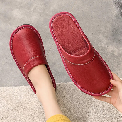 Chaussons femme slip-on design ergonomique semelle stable confort quotidien