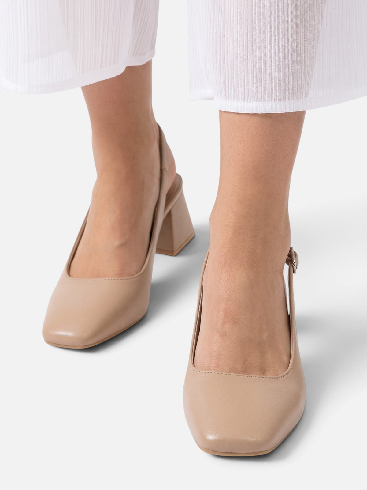 Escarpins slingback talon bloc femme bout carré bride réglable