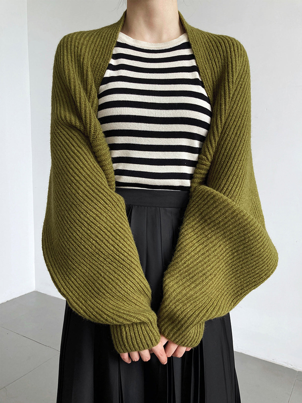 Sweater femme shrug ouvert devant en tricot coupe ample décontractée