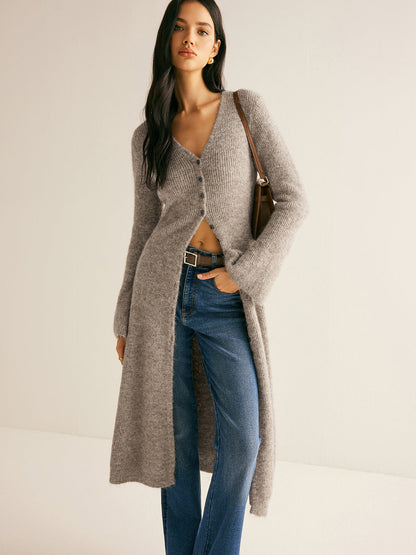 Robe pull femme col V boutonnée longueur midi coupe droite