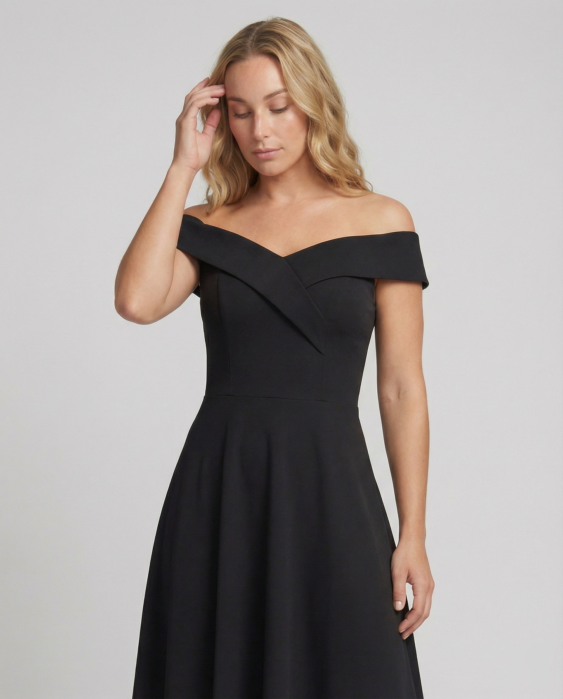 Robe de Soirée Longue | Épaules Dénudées, Coupe Élégante | Style Cérémonie