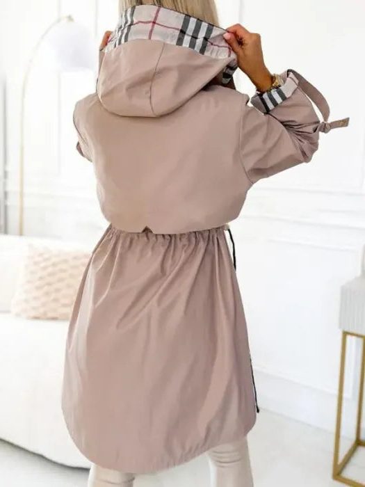 Imperméable femme long à capuche fermeture zippée coupe droite